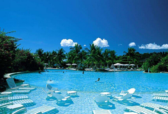 ?？诼糜? /> 
</p>
??菲律賓觀光部首都地區(qū)主任辛席婭表示，?？谂c菲律賓的旅游是雙向互動(dòng)的，近年來由于經(jīng)濟(jì)發(fā)展迅速，許多菲律賓年輕人選擇出國旅游，而海口豐富的旅游資源、便利的簽證政策及直飛航班，將會(huì)引爆菲律賓旅客去海口旅游的熱情。辛席婭建議馬尼拉和海口建立互相合作、互相推介、互相輸送旅客的雙向聯(lián)合機(jī)制，促成兩地旅游、經(jīng)貿(mào)多方位合作與發(fā)展。<br />
??推介會(huì)上，?？谂c菲律賓雙方在旅游優(yōu)惠政策、接待條件、產(chǎn)品特色等方面進(jìn)行了深入交流，計(jì)劃未來將加強(qiáng)合作力度，攜手共同促進(jìn)旅游和經(jīng)濟(jì)的發(fā)展。<br />
<div>
	<br />
</div></p>
<p><div   id=